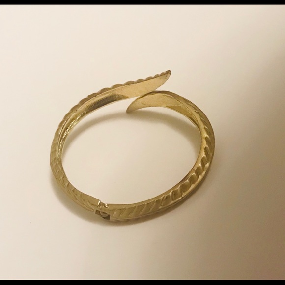 Fashion Bracelet - Picture 3 of 3